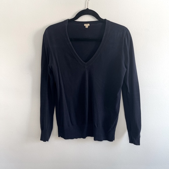 Navy J.Crew V-Neck Sweater Size M - Picture 1 of 4
